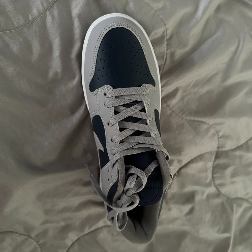 NIKE SB DUNK LOW TOP